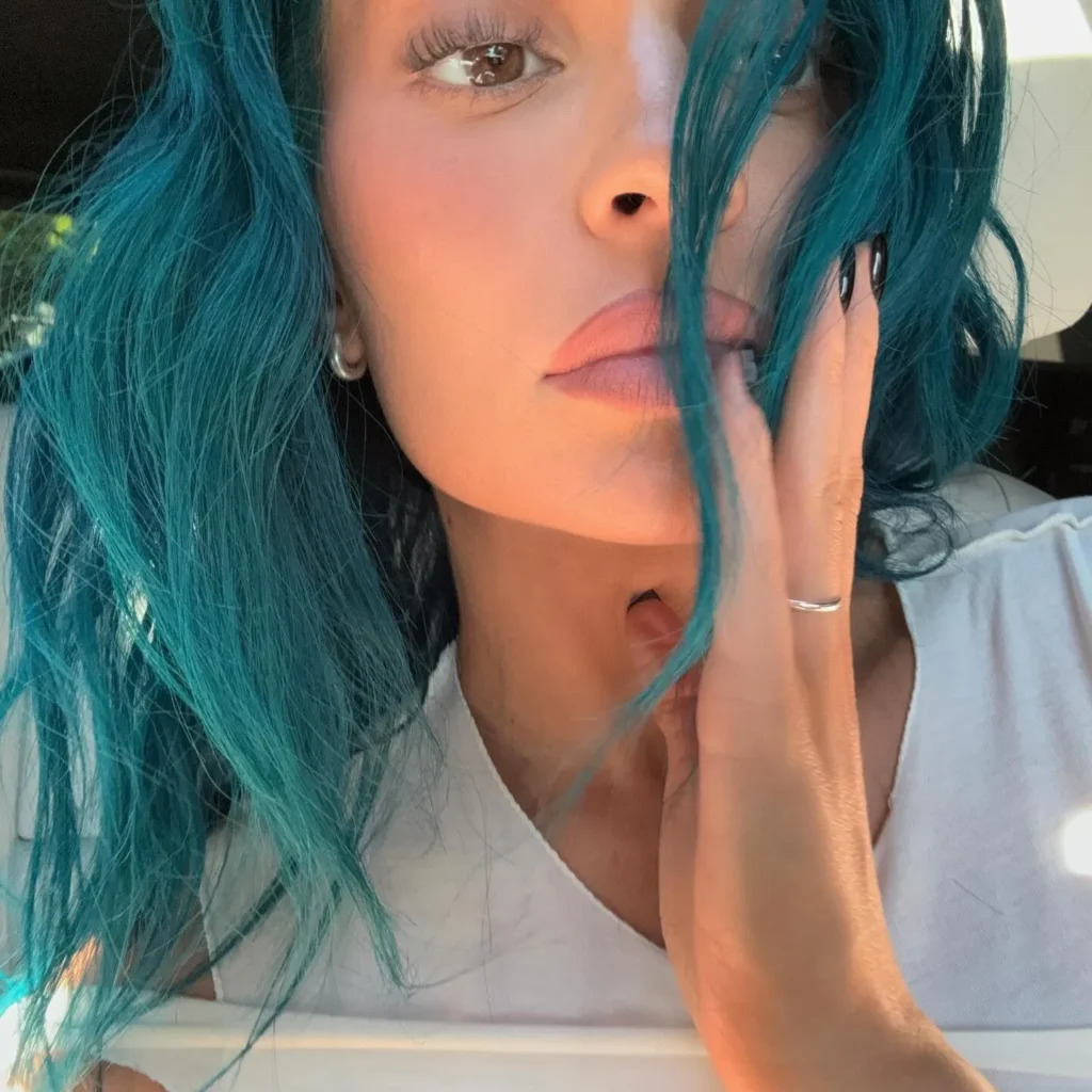 La black manicure di Kylie Jenner